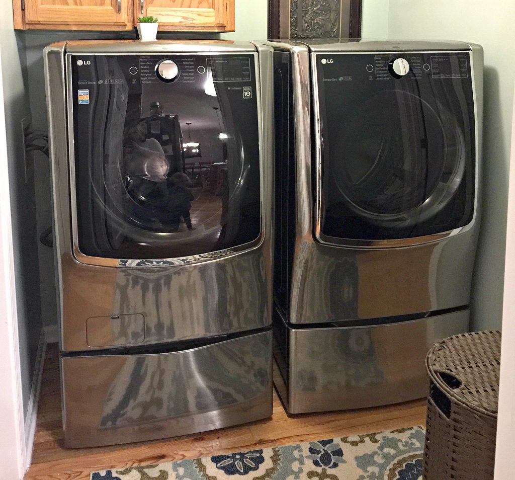 The LG Twin Wash and Sidekick Pedestal includes two washing machines. The LG pedestal underneath the washing machine is actually a second washing machine. This honest review shares what I love about the machine as well as who I'd recommend it to and why. 