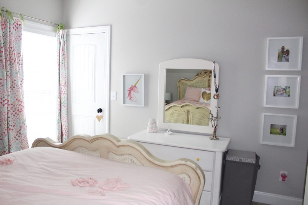 Big girl bedroom makeover: Classy, modern unicorn bedroom. Click here for full list of sources!