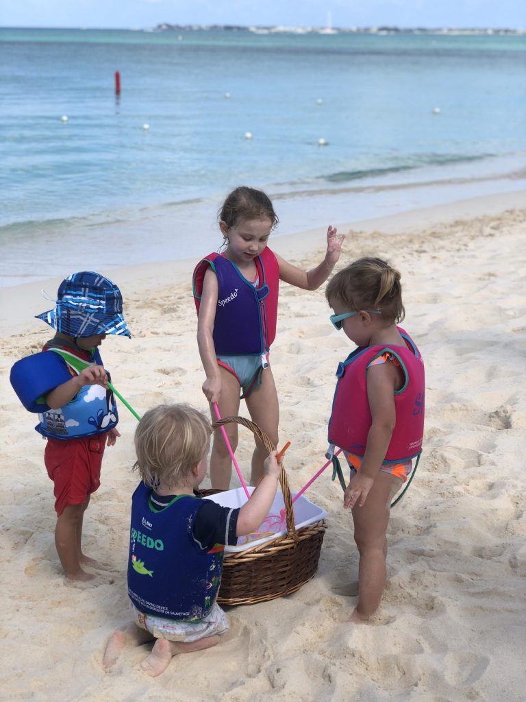 Family Friendly Vacation | This article breaks down 10 reasons why you should consider taking kids on vacation to Grand Cayman.
