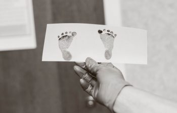 Helping a Mom Who Just Had a Baby: Every mom is very different and prefers different things, and I think it’s important to honor their wishes and consider their personalities and your relationship before making a move. Becoming a new mom is a very tender time! Here are 21 ideas for how to love on and share a new mom in your life that you care. From food to your presence to gifts to serving them, you'll surely find something in this list that fits their personality.